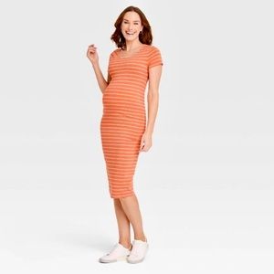 Short Sleeve T-Shirt Maternity Dress by Ingrid & Isabel Peach